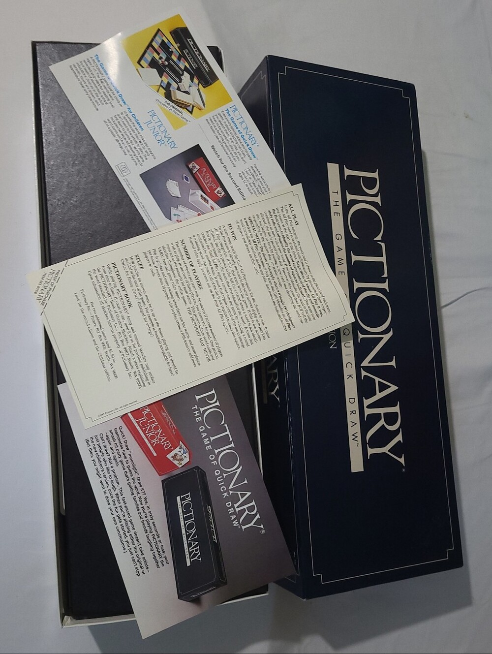 Vintage Pictionary First Edition Board Game 1985 Like New Complete